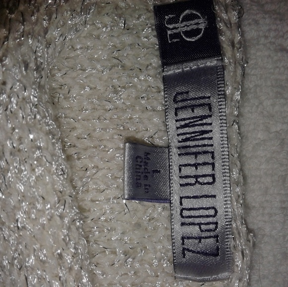 ✨ J. Lo White Sweater w/Sequins ✨ - Picture 7 of 7